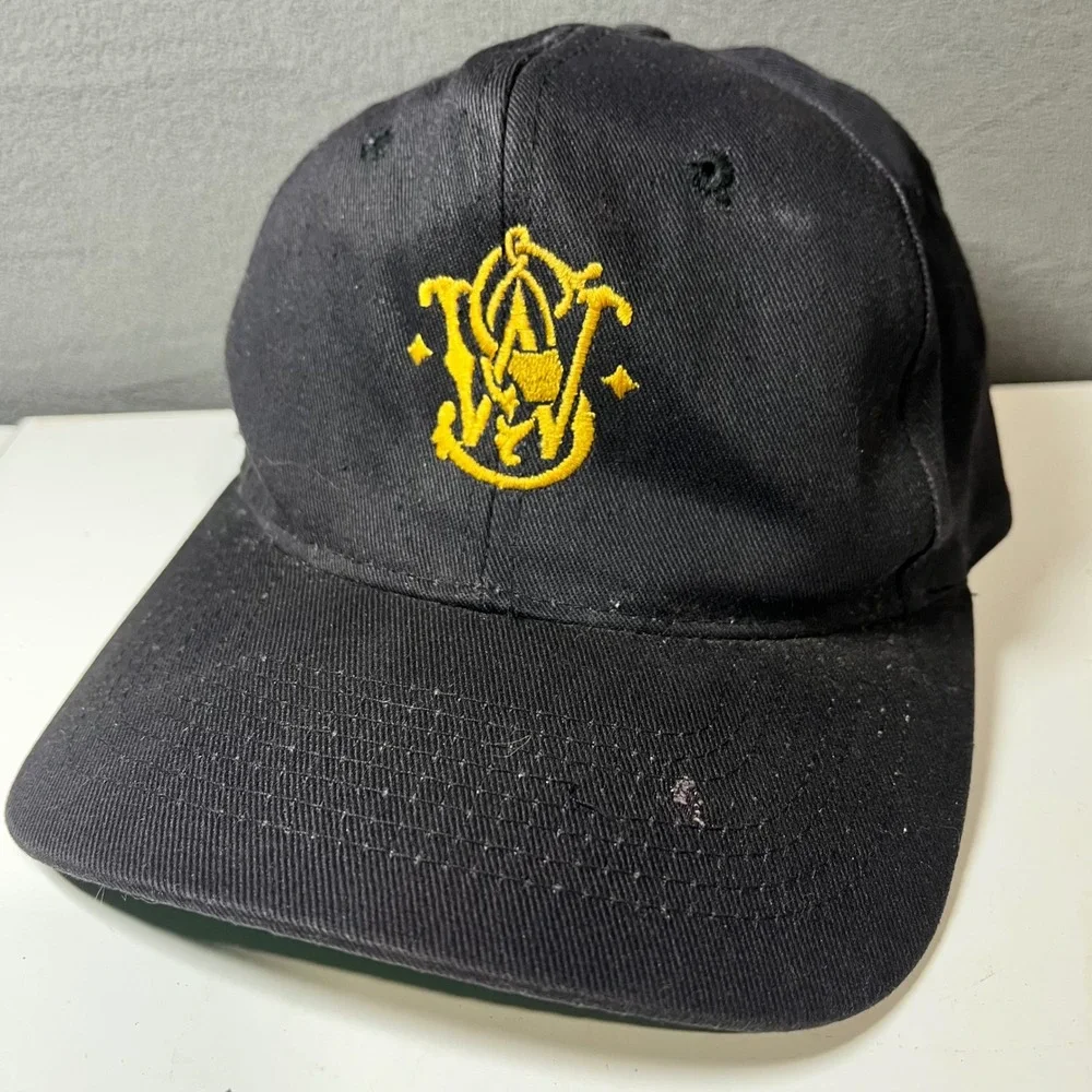 Smith & Wesson Hat Mens Black Gold Logo Snapback Baseball Cap Vintage KC Tag